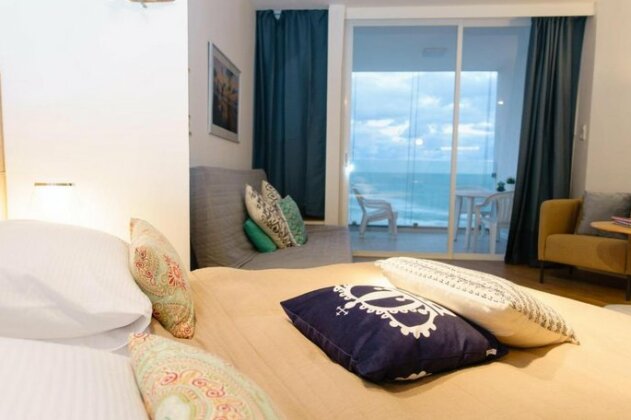 Herzliya Sea View Hotel Apartment
