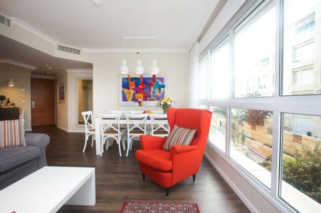 Lili's Place Apartments in the Marina Herzelia - Photo2