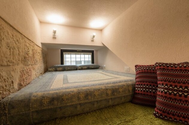 Best Location Authentic Jerusalem Stone Apartment - Photo5
