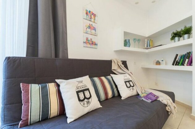 City Center Eliash Apartment - Photo4