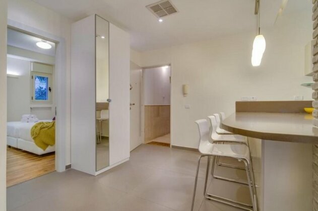 Luxury 4 Bedroom Spacious and Central Apartment - Photo4