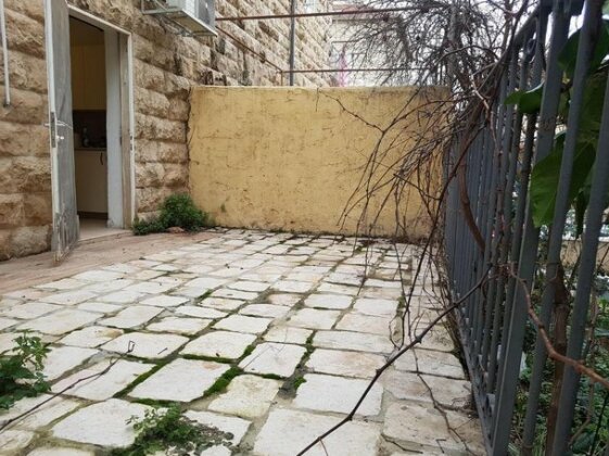 One bedroom apartment in nachlaot jerusalem