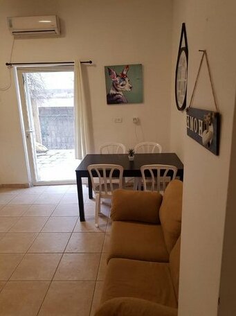 One bedroom apartment in nachlaot jerusalem - Photo4