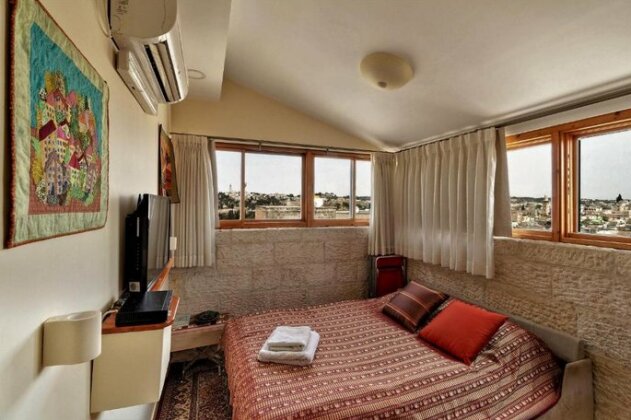 Vacation Apartment in Old Jerusalem - Photo4