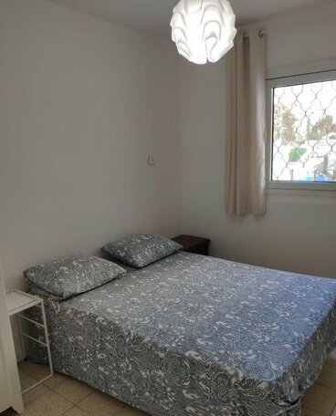 Tel Aviv Airport Guesthouse Private and backpackers rooms