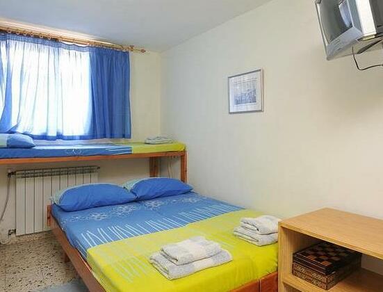Lev-Ari Accommodation for Travelers - Photo4