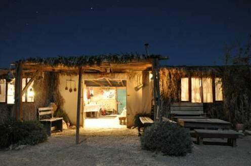 Succah in the Desert - Photo2