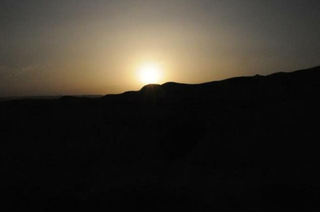 Dead Sea Dawn - Photo3