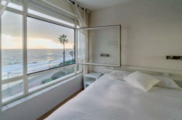 Luxury apartment ON the sea - Photo2