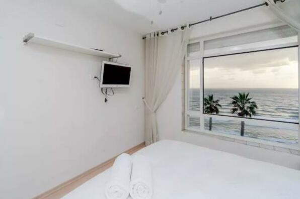 Luxury apartment ON the sea - Photo3