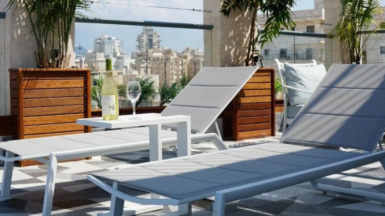 Luxury Rooftop Apartment in Netanya - Photo3