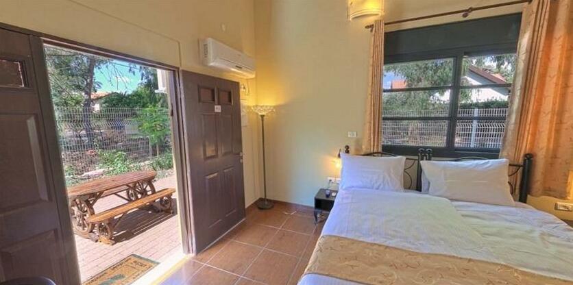 Dolphin Village Country Lodging - Photo3