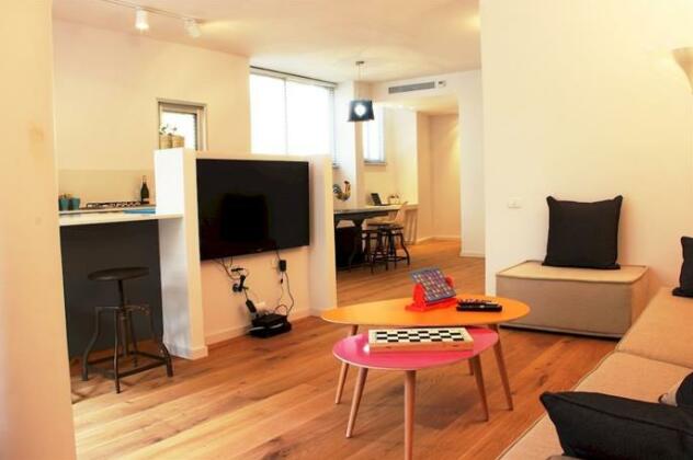 1000 Nights Apartments - Photo4