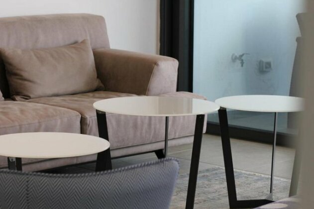 2 Bedrooms Design With Balcony - Florentine - Modern And Beautiful - Photo2