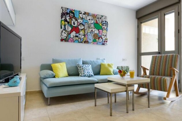 49 Abarbanel - By Beach Apartments Tlv - Photo2
