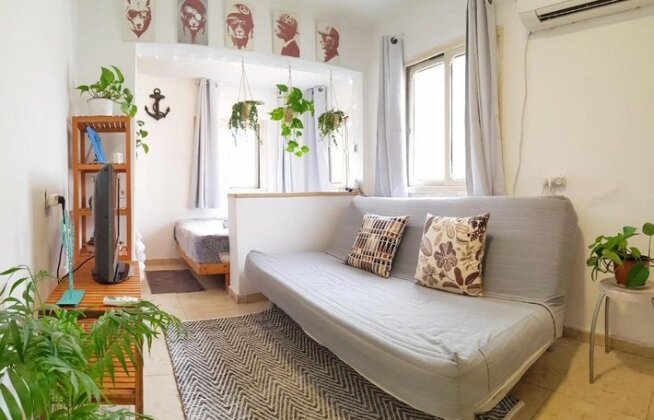 Aharonson St Studio - By Comfort Zone TLV - Photo4