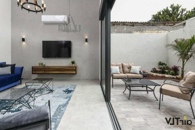 AirTLV - Deluxe Jaffa Apartments - Photo2