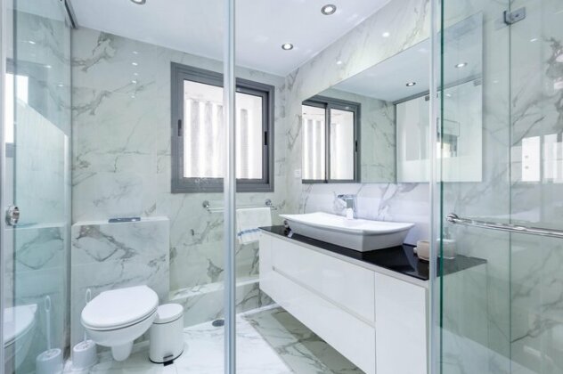 Beautiful 2 Bdr Apartment - Beach Side TL38 - Photo5