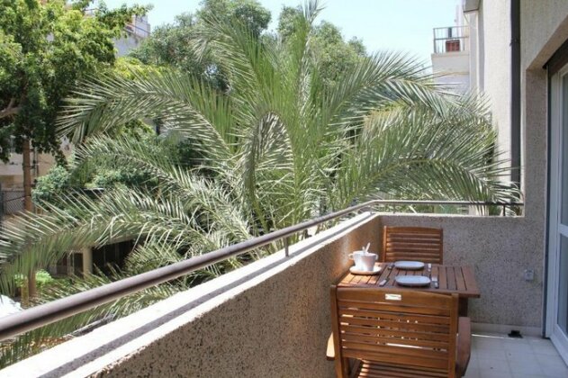 Ben Yehuda 204-Hilton beach -2 bedrooms-balcony