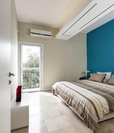 Ben Yehuda/Nordau - Spacious Two Bedroom with Balcony - Photo4
