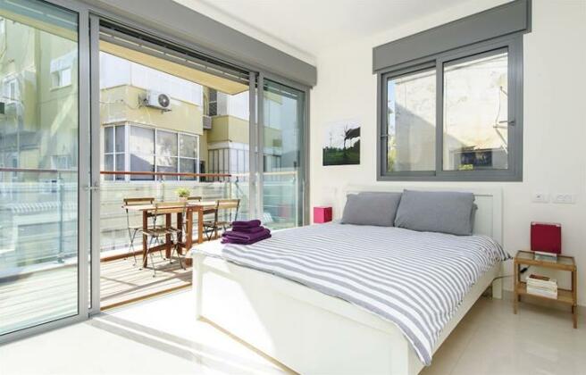 BNB TLV Apartments - Photo4