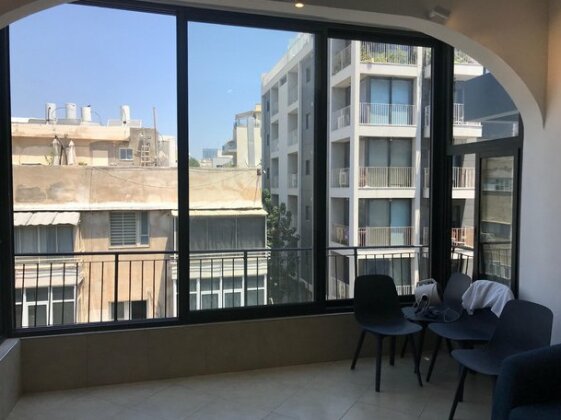 Bugrashov St 2R with sea view perfect location - Photo5