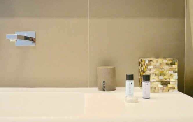 Design Apt In Neve-Tzedek - Terrace N11 - Photo4