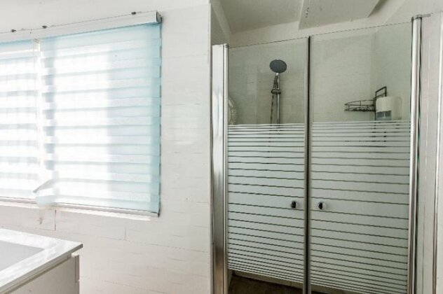 Designed Beach Apartments - Photo5