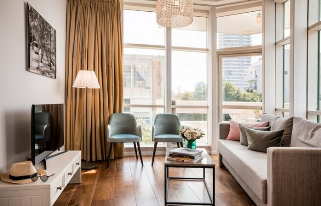 Dizengoff Suites - Photo2