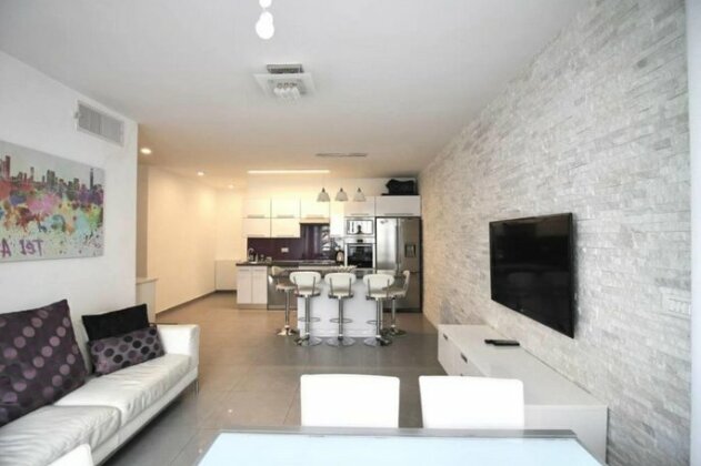 Frishman 15 - designed 3bedms on Frishman Beach - Photo2
