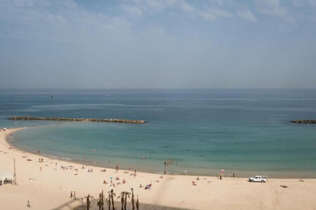 Front of Beach - Luxurious Residence - Photo4