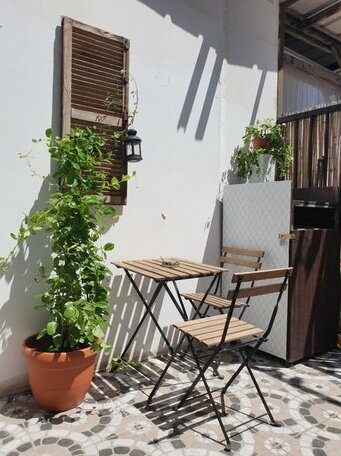 Garden Studio with Parking Steps from Old Jaffa - Photo4