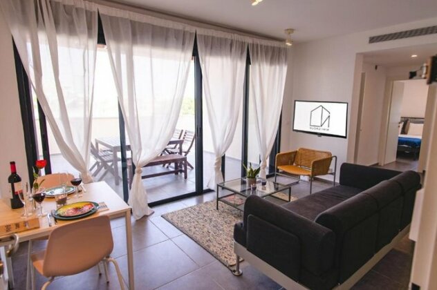 Luxury 3BR apartment with balcony & parking North Yaffa - Photo3