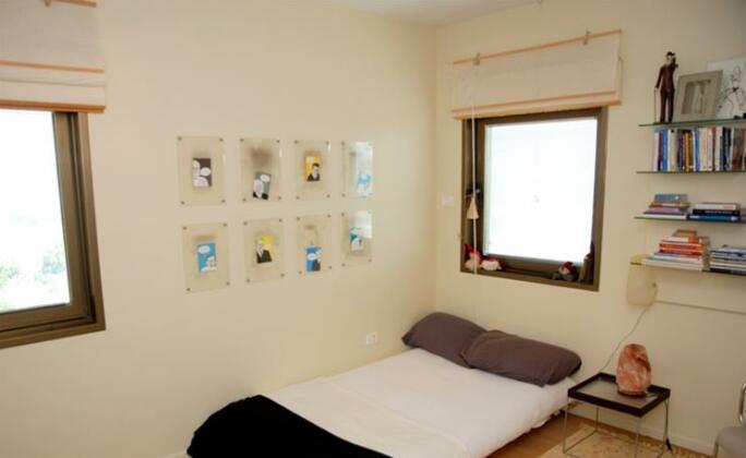 Luxury Basel Tower 2 Bedroom Apartment - Photo2