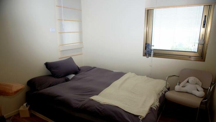 Luxury Basel Tower 2 Bedroom Apartment - Photo3