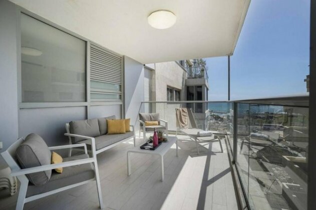 Luxury Beach View by Airsuite - Photo2