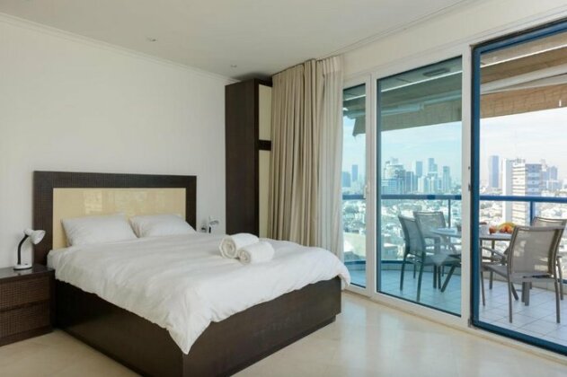Luxury Hotel Suite with Sea View - Photo4