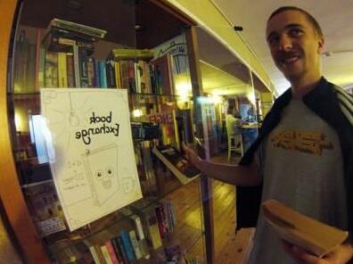 Overstay TLV Backpackers age 18-45 - Photo5