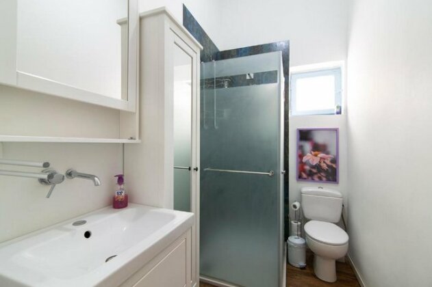 Quiet Apartment Next to Rothschild BLVD - Photo3