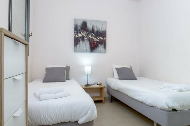Quiet Spacious Duplex 1min Beach - Photo5