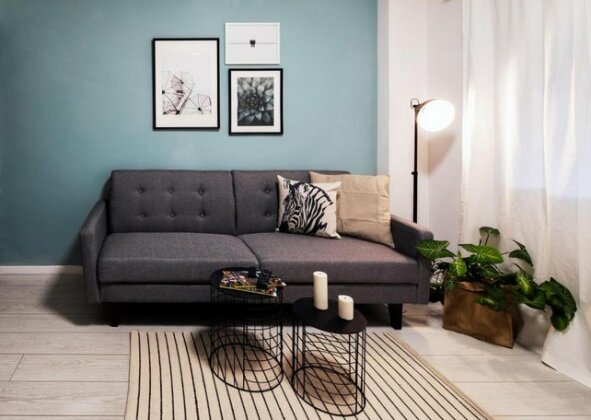 Renovated Modern Studio by the Beach - Photo2