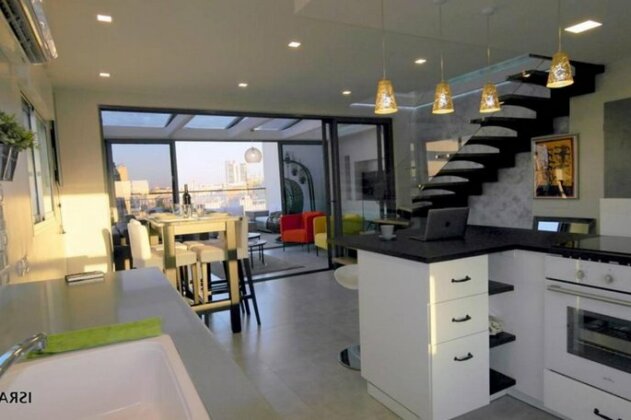 Rothschild Area - Luxury Duplex Penthouse - Photo2