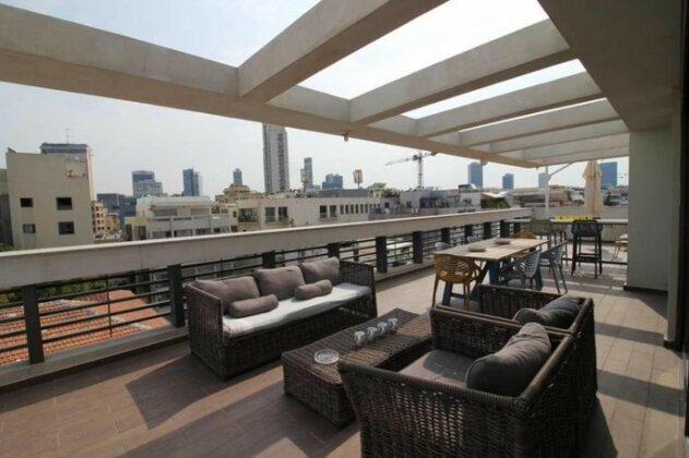 Sheinkin Penthouse -4 Bedrooms-Wow - Photo2