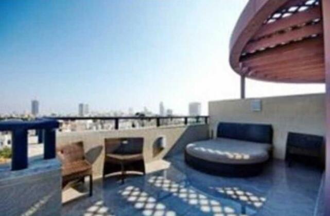 Shenkin Tower Apartments - Photo4