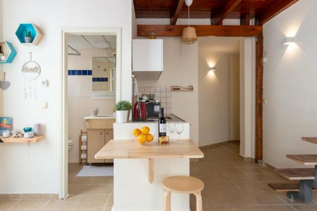Stylish Flat Clean & Cozy In The Center Of TLV - Photo4