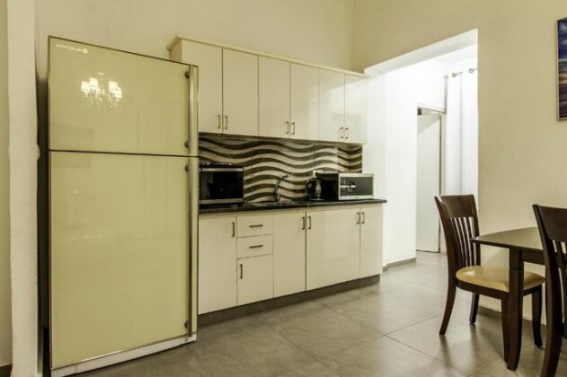 Sunset Beach Apartments Tel Aviv - Photo3