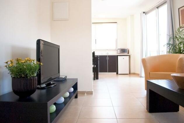Sweet TLV Apartments - Photo4