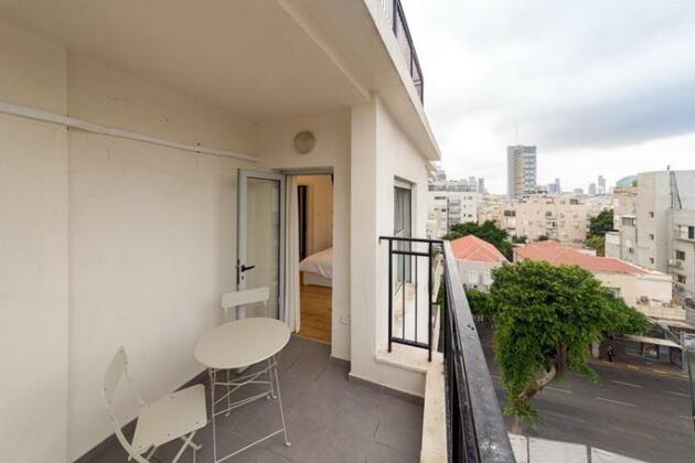 TLV Suites by the sea 3R penthouse - Photo3