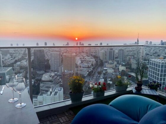TOP 40 Floor Luxury on the TOP of Tel Aviv - Photo3