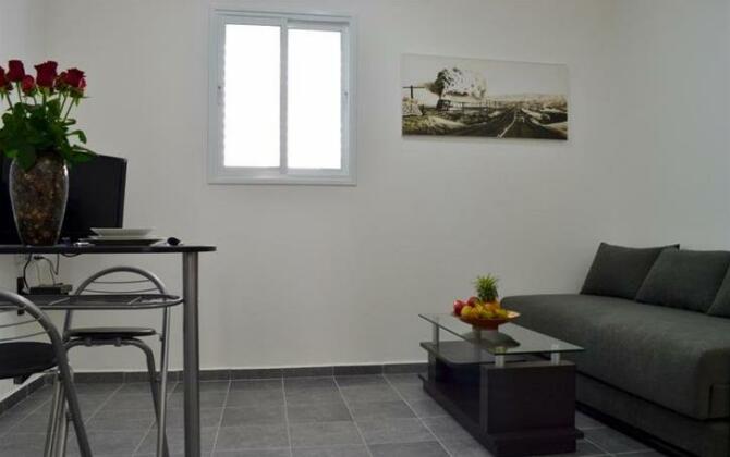 Urbanicspace Sea Side Apartment - Photo5